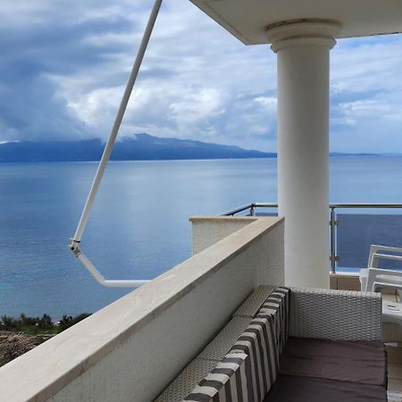 White Residence Luxury Apartments Sarandë Exterior foto